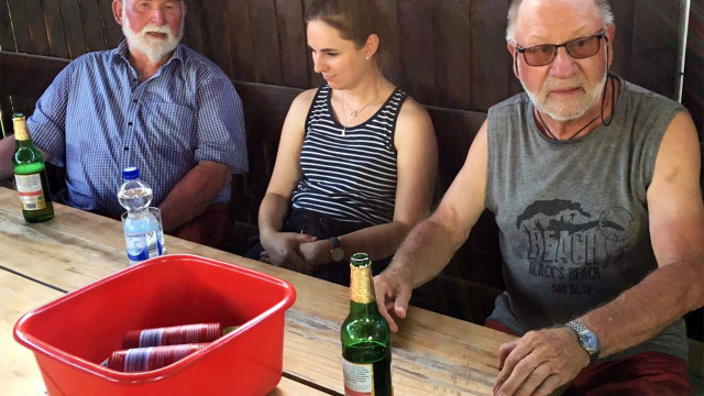 Platz zwei für Wigang (li) mit Crew Monika und Klaus Dieter