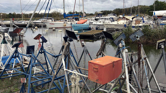 Normalerweise ist an dieser Stelle das Becken vor unserem Mastenkran zu sehen ...