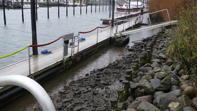 So ein Schwimmsteg hat Vorteile